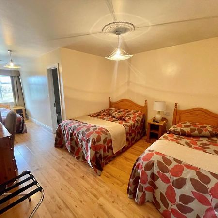 Goldendawn Guest House Ситиуест Екстериор снимка